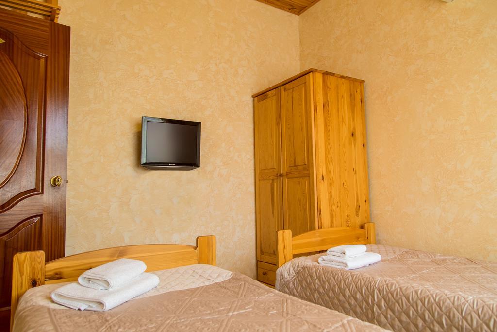 Delfin Hotel Koblevo Ngoại thất bức ảnh