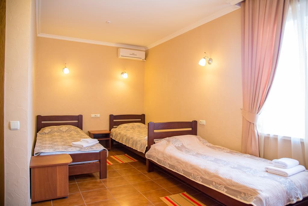 Delfin Hotel Koblevo Ngoại thất bức ảnh