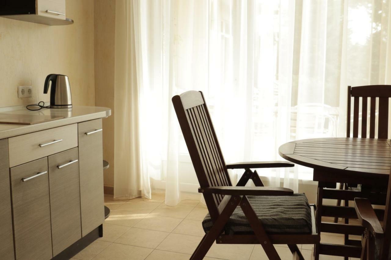 Delfin Hotel Koblevo Ngoại thất bức ảnh